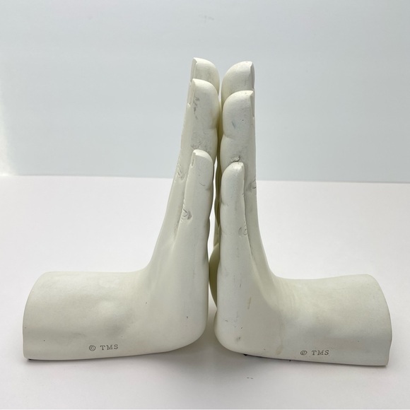 Tms Hands Sculpture Praying Bookends - Picture 7 of 16